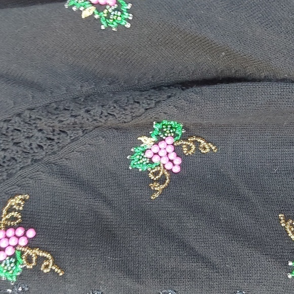 Just B Black Fur collar Novelty Grapes beaded Shawl shrug Vibrant Gorg! Sz.XL - Picture 4 of 10